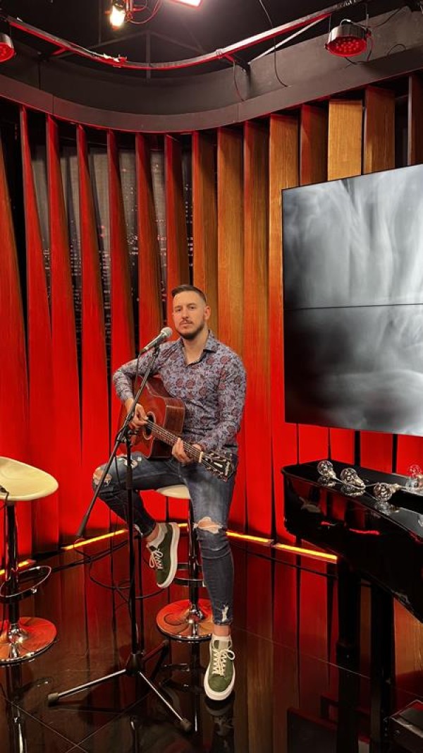 Nikola Slamnig One man bend